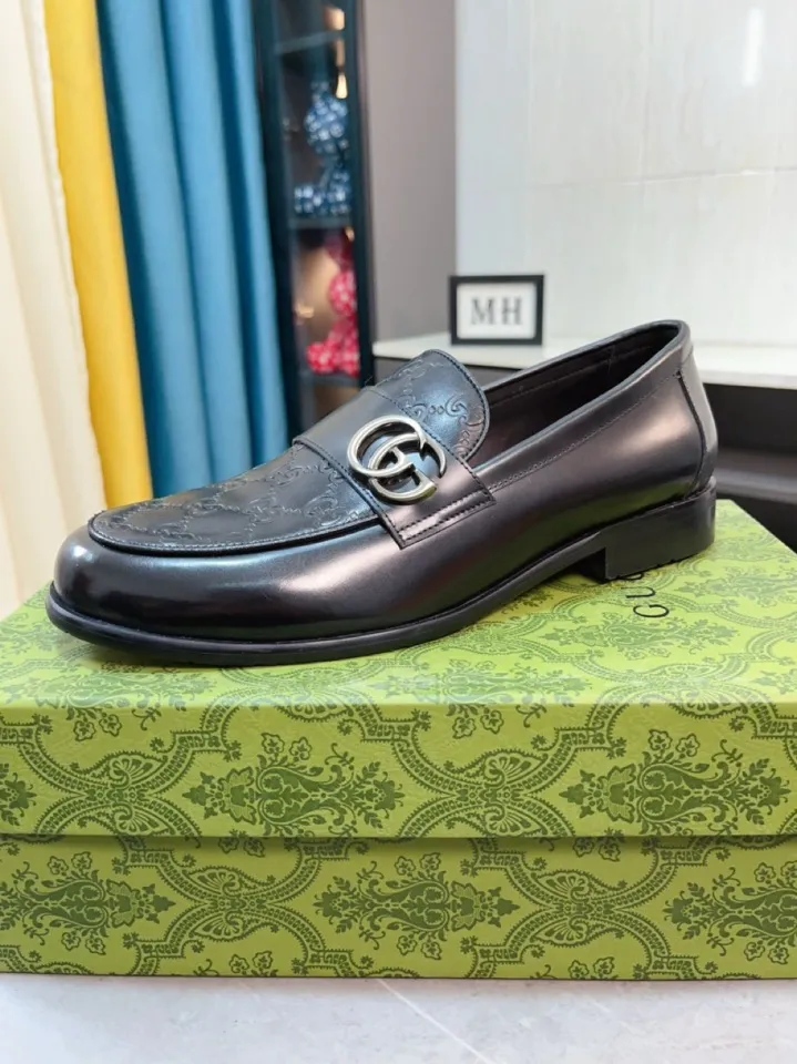 Men's shoes 💰500🌹🌹Niuli [GUCCI Gucci] A new style of formal men's leather shoes is coming~ The original quality upper is made of patent leather imported from Italy, the leather is soft and delicate, comfortable and soft first-layer cowhide lining, rubber wear-resistant outsole, the shoe shape is dignified and domineering, and the luxury charm cannot be concealed! The natural and free nouveau riche leads the trend. Code number: 38-44